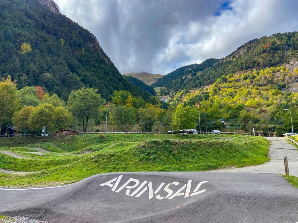 Apartament Uenik - Rustico & Moderno En Arinsal - Esqui Mas de Ribafeta Zewnętrze zdjęcie